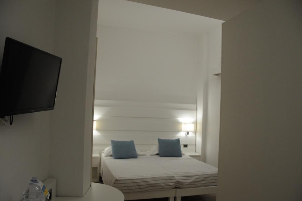 Sunshine Club Hotel Centro Benessere 리카디 외부 사진