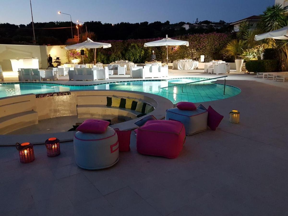 Sunshine Club Hotel Centro Benessere 리카디 외부 사진